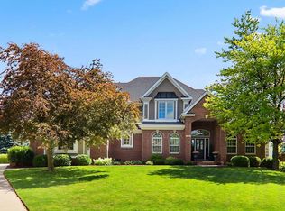 2111 Currant Ct, Bloomington, IL 61704