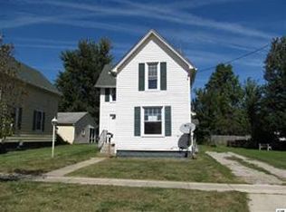 1013 Chestnut St, Adrian, MI 49221