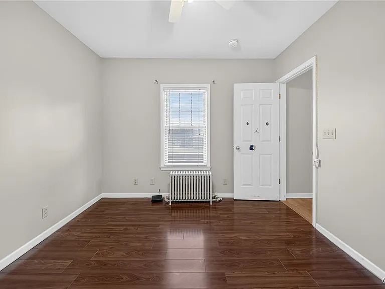 2340 Court St — Photo 26