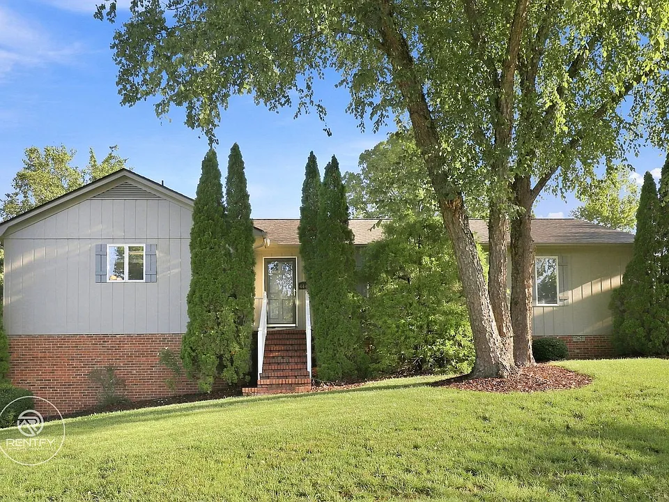 4449 Orchard Knob Ln