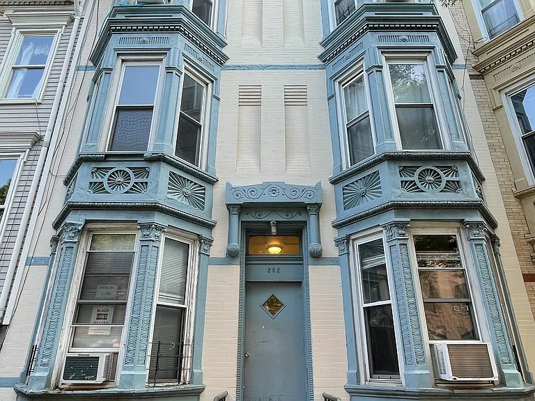 262 12th St #1R — Photo 8