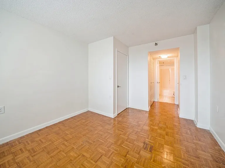 551 Observer Hwy #4C — Photo 6