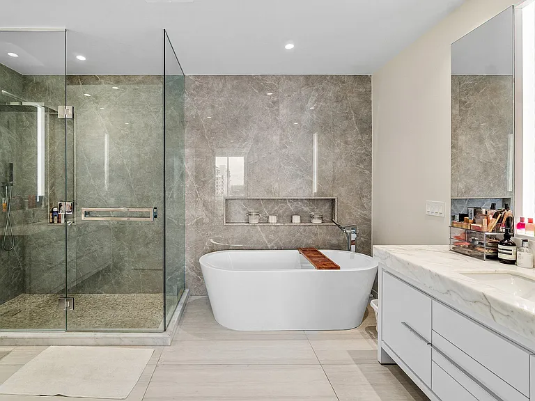 200 SE Mizner Blvd #810 — Photo 19