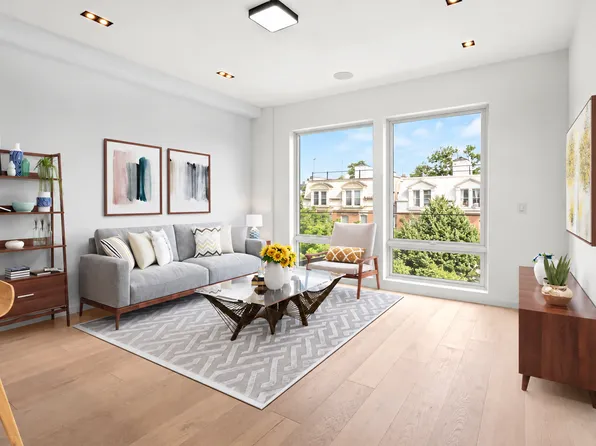 322 Lincoln Rd #2A, Brooklyn, NY 11225