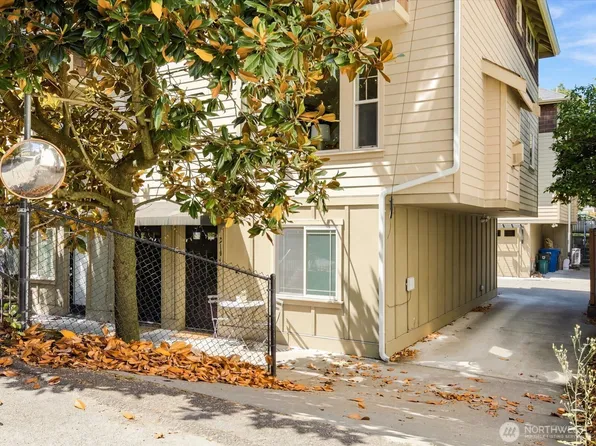 2106 E Terrace Street, Seattle, WA 98122