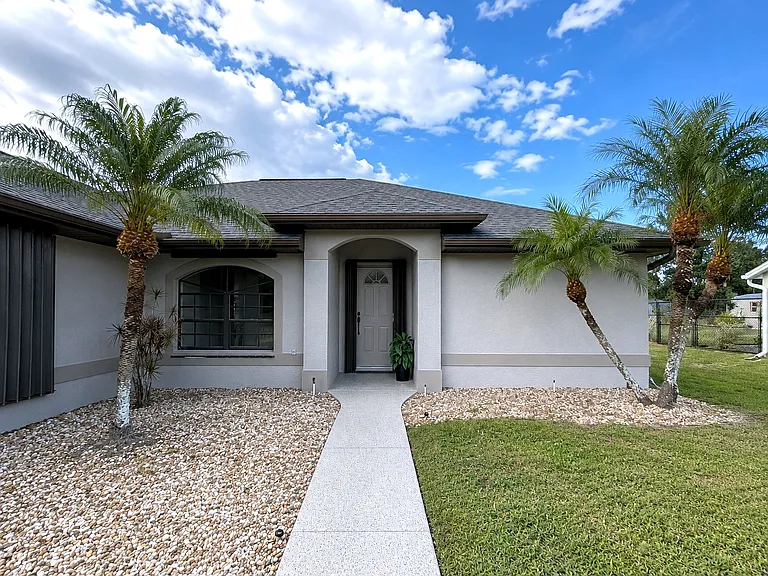 23146 Ambassador Ave — Photo 4