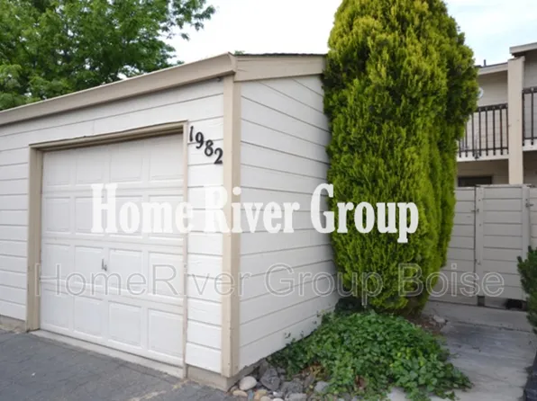 1982 E Old Saybrook Ln, Boise, ID 83706
