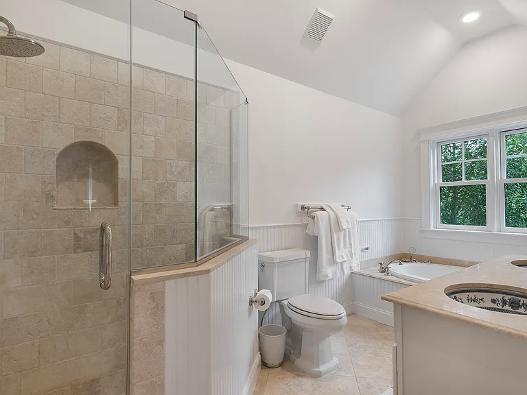 5 Anthony Ln — Photo 24