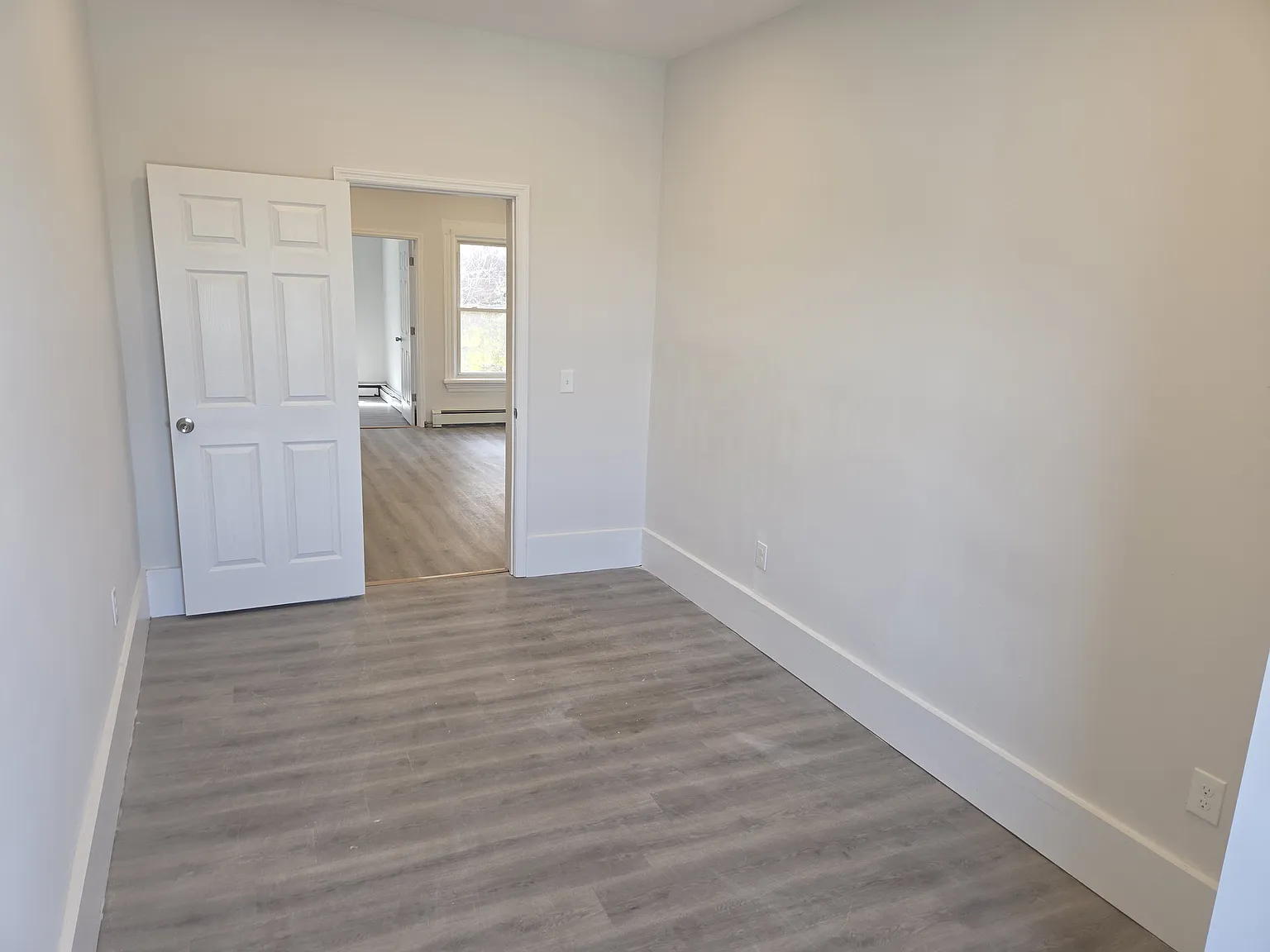 3 bed, $2,250 — Photo 3