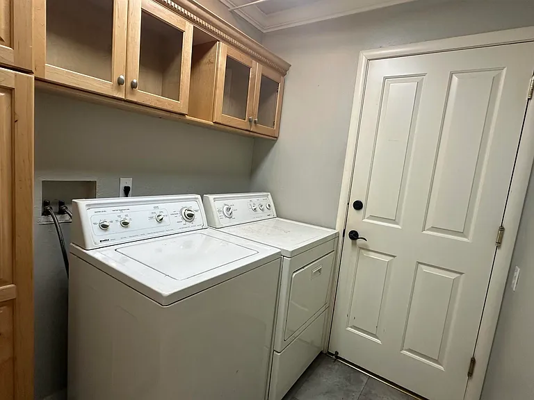 101 Shady Ln — Photo 14