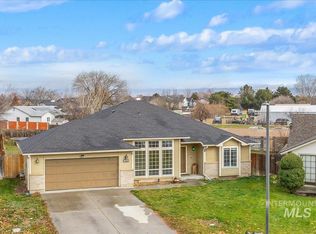 1966 N Pilgrim Ave, Boise, ID 83704