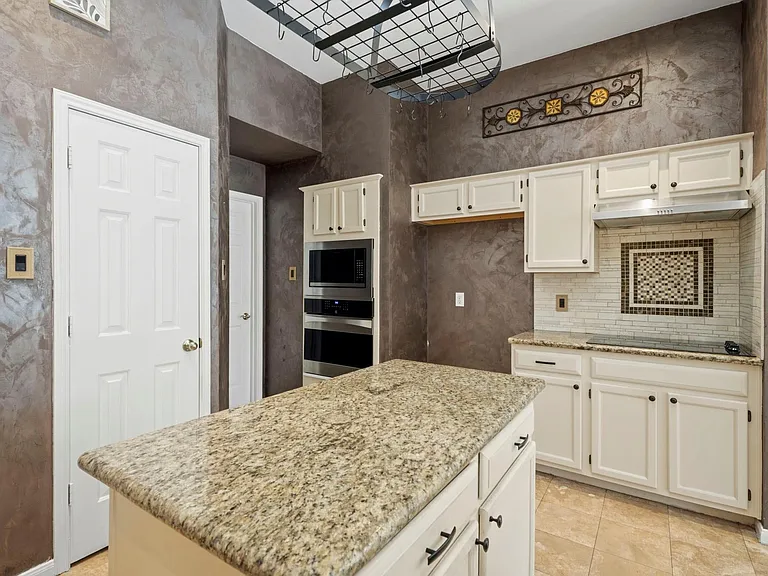1638 Almond Brook Ln — Photo 18