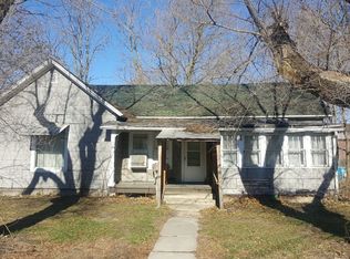 745 N 39th Rd, Triumph, IL 61371