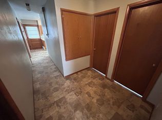 265 Viking Dr, Valley City, ND 58072