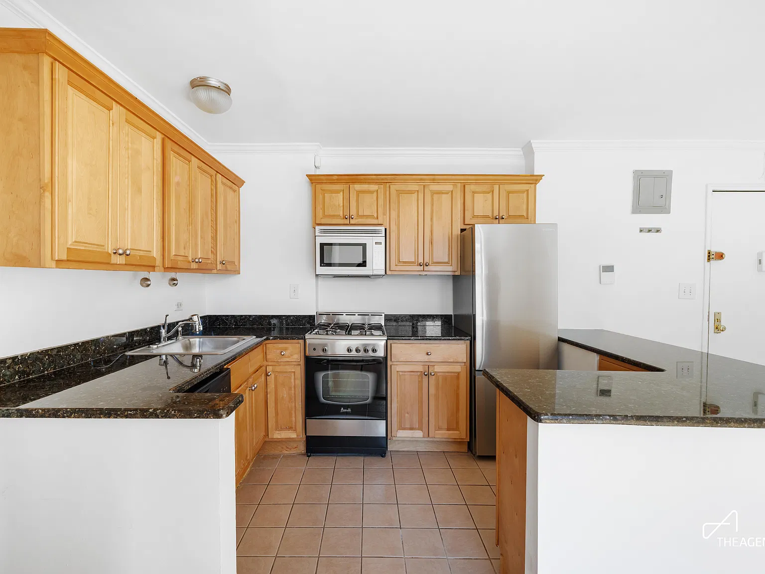 295 Bennett Avenue — Photo 2