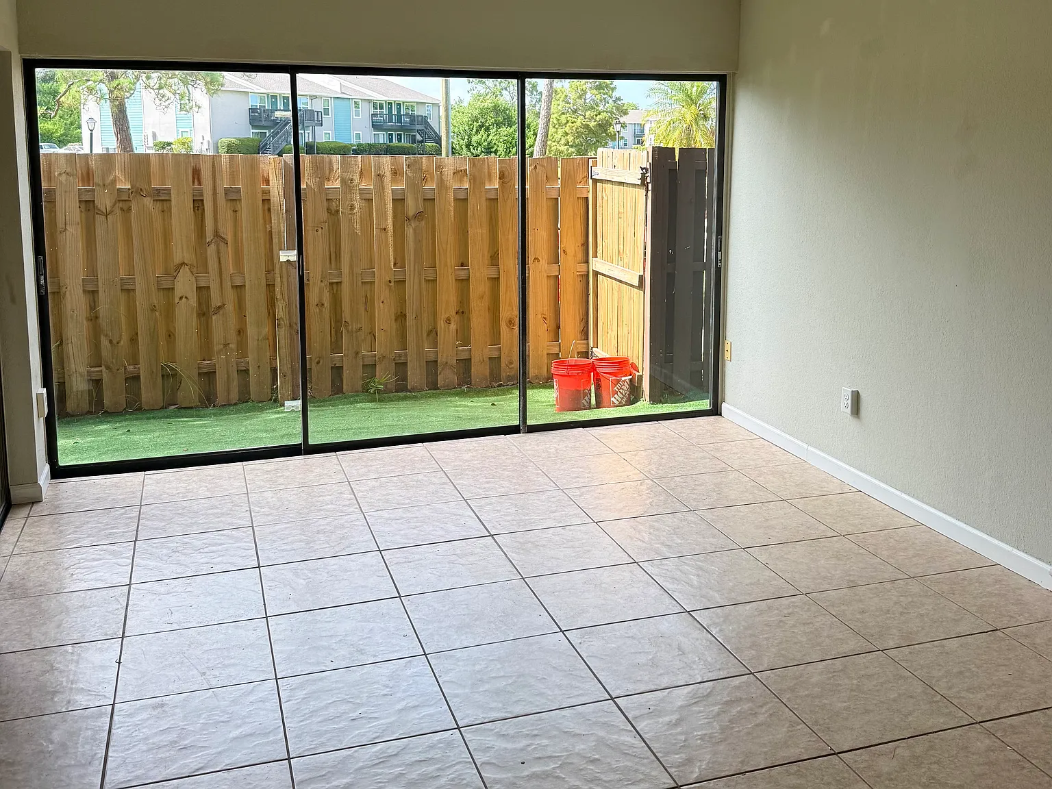 1 bed, 675 sqft, $1,400 — Photo 3