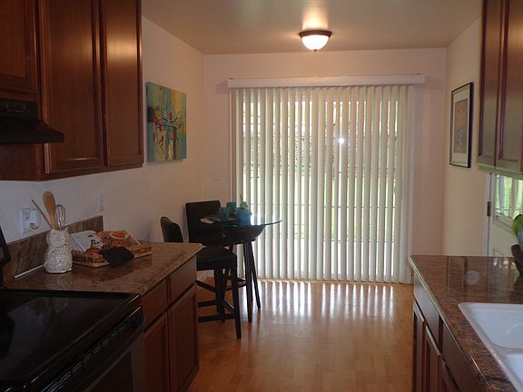 5th image of 5732 Woodleigh Dr