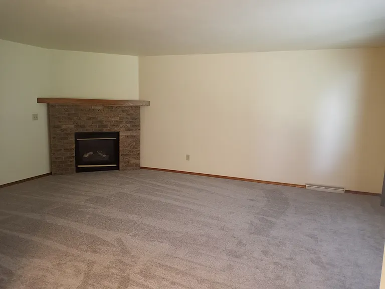 W3181 Westowne Ct — Photo 10