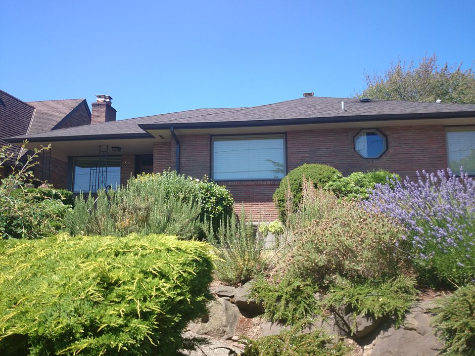 1st image of 1551 Thorndyke Ave W