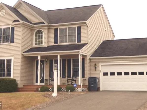 6105 Three Cedars Ln, Fredericksburg, VA 22407