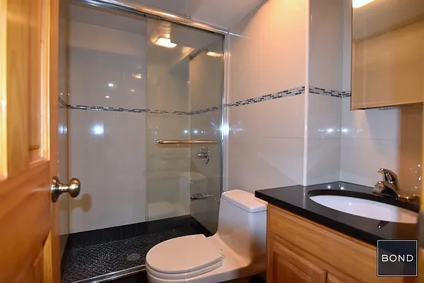 Rented by Bond New York | media 42