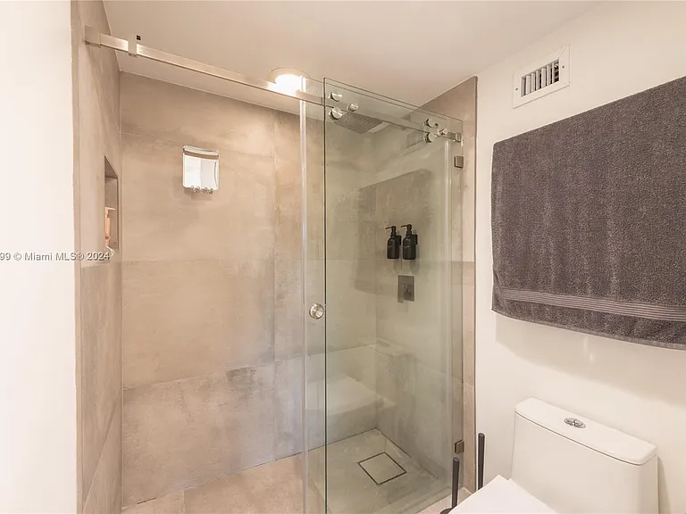 1111 Crandon Blvd #A306 — Photo 16