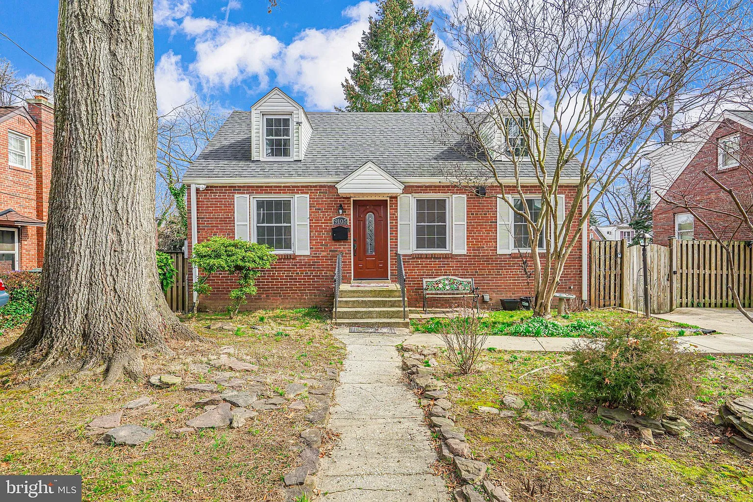 9105 48th Pl photo 1