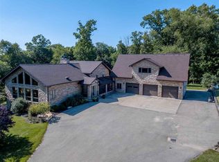 5547 W Beaver Rd, Freeport, IL 61032