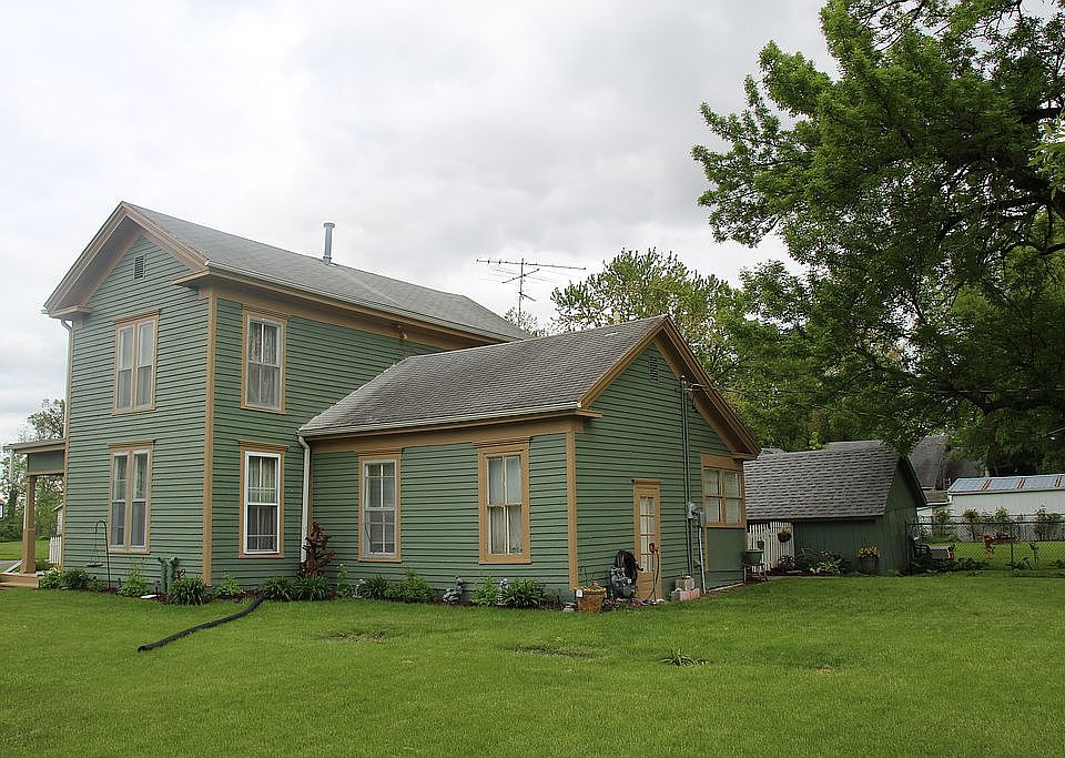 1st image of 314 E Main St