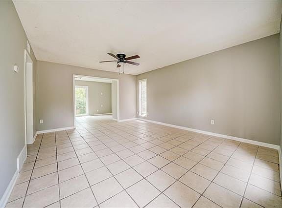 5th image of 4378 Sherrycrest Cv