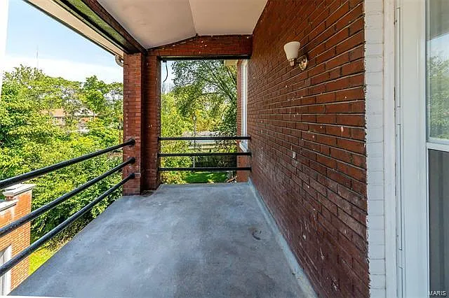 5779 Pershing Ave — Photo 30