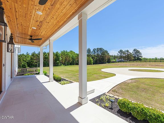 8th image of 60 Proctor Rd