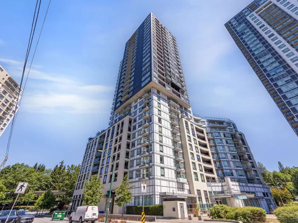 5470 Ormidale St #2805, Vancouver, BC V5R 0G6