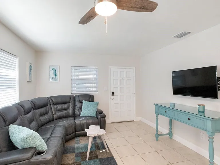 1253 Friar Tuck Ln #1253 — Photo 7