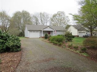 627 Blossom Hill Rd, Lincolnton, NC 28092