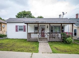 16 Rayner St, Blackstone, MA 01504