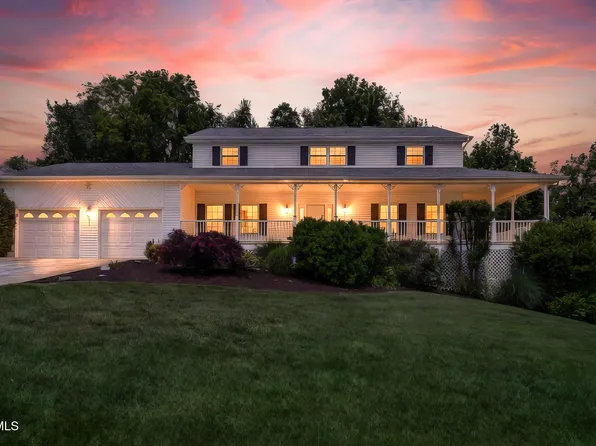 2 Gatewood Dr, Gray, TN 37615