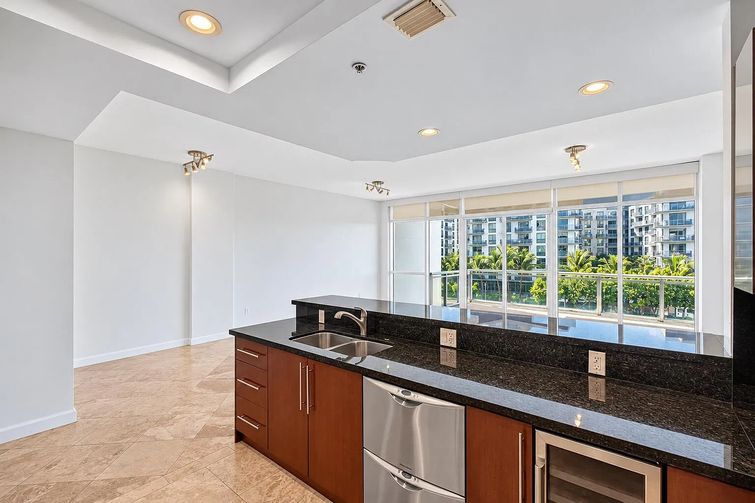 1090 NW North River Dr — Photo 3