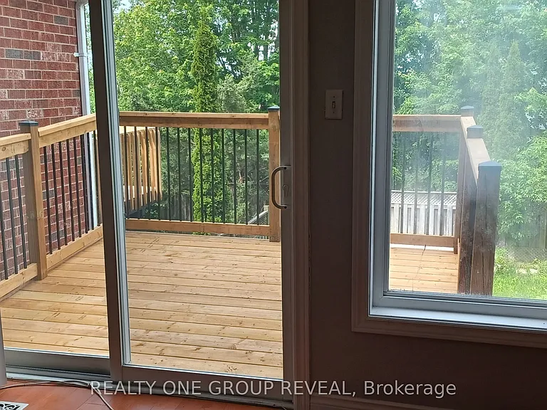 107 Dooley Cres — Photo 4