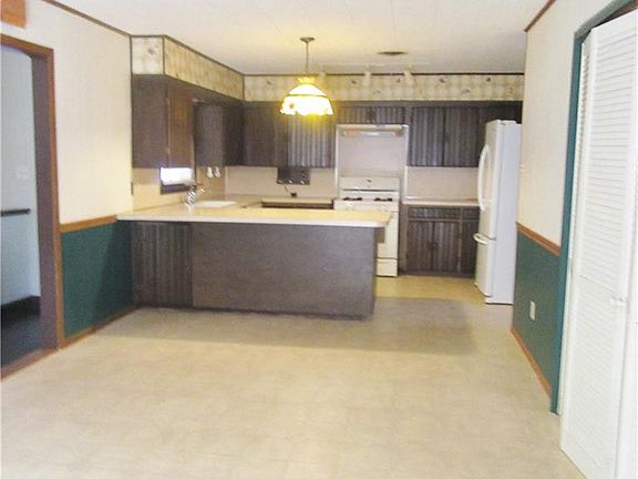 3rd image of 1855 Glenhaven Dr