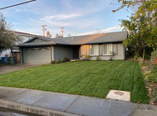 402 Nut Tree Rd, Vacaville, CA 95687