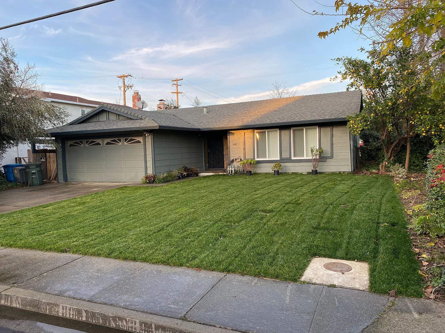 402 Nut Tree Rd photo 1