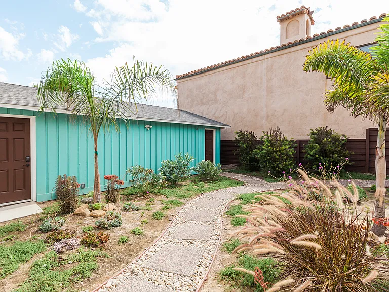 1037 Mandalay Beach Rd — Photo 25