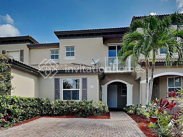 15305 SW 88th Ter — Photo 1
