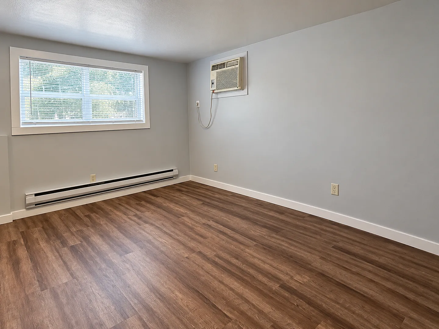 Tremont Apartments — Photo 2