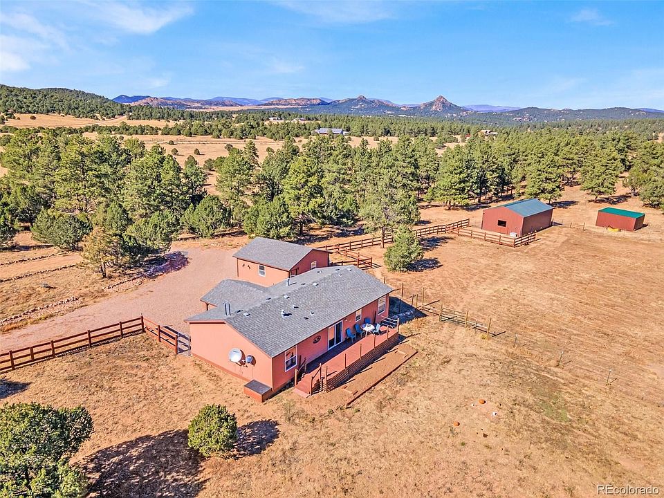 1st image of 490 Chinook Cir