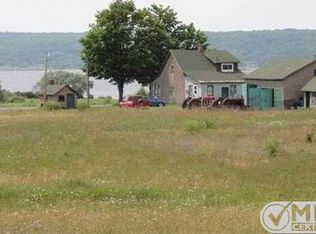 51386 Bootjack Rd, Lake Linden, MI 49945