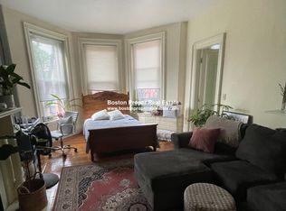 379 Commonwealth Ave APT 1, Boston, MA 02115