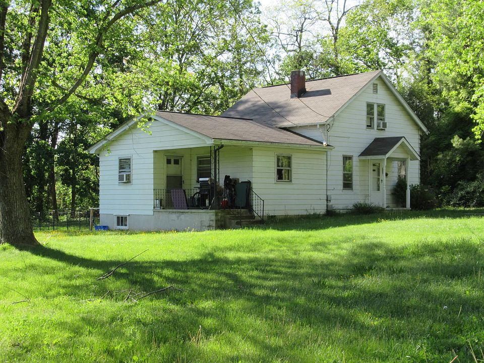 1st image of 506 Edgewood Ln