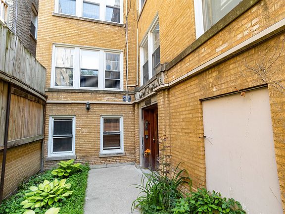 3rd image of 852 1/2 W Agatite Ave APT 1